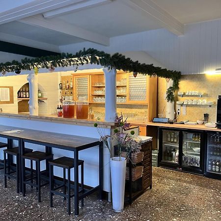 Gasthof & Pension "Schwarzer Adler" Масерберг Екстериор снимка