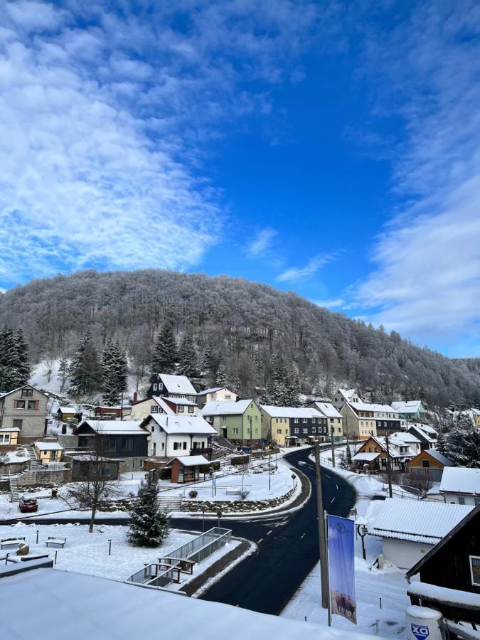Gasthof & Pension "Schwarzer Adler" Масерберг Екстериор снимка